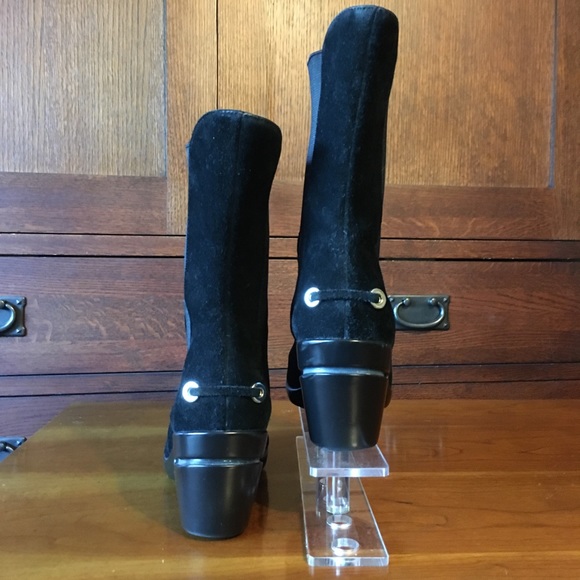 Nike Air by Kenneth Cole,black suede ankle boots - Picture 3 of 6